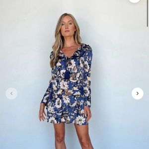 Vestique Lana Dress size Large! NWT